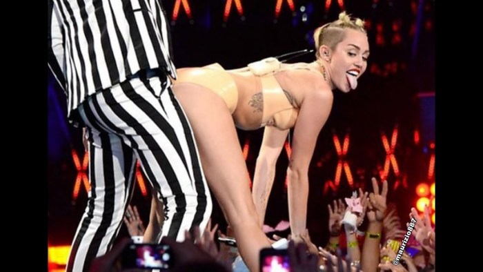 Miley Cyrus Tverk