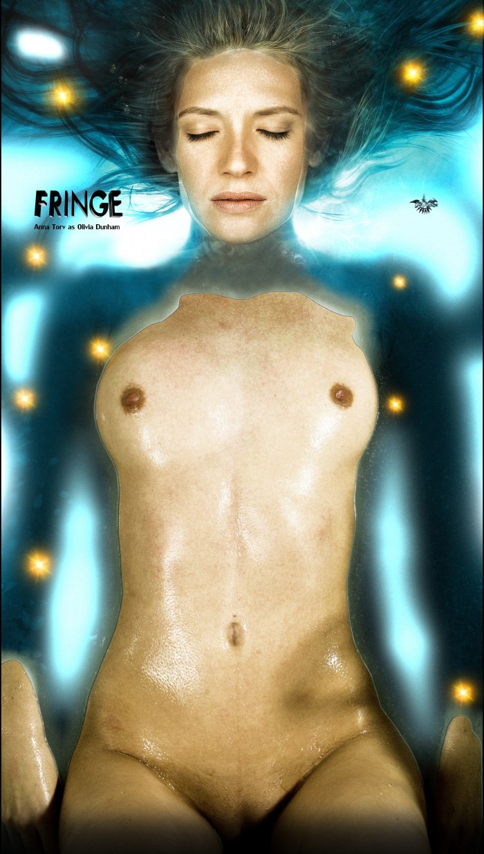 Anna Torv chest