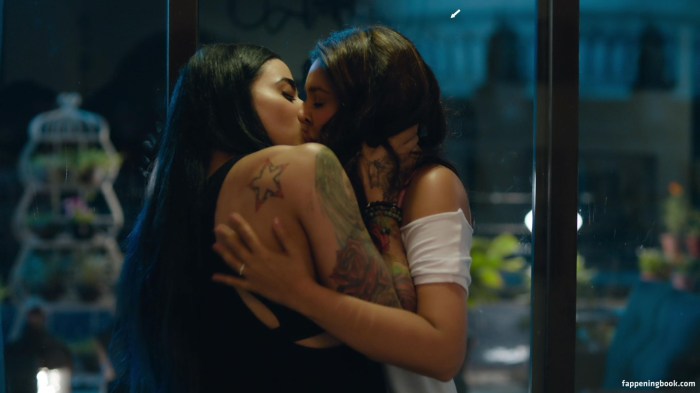 Madlen West Erotic scenes