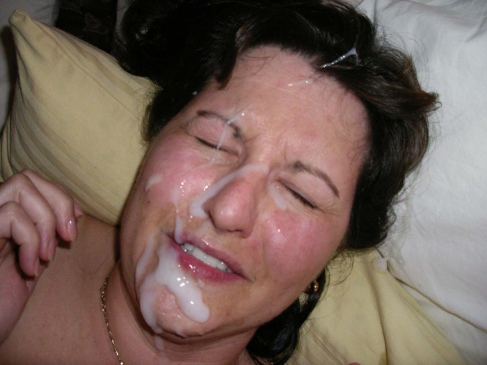 The face of the old woman in death