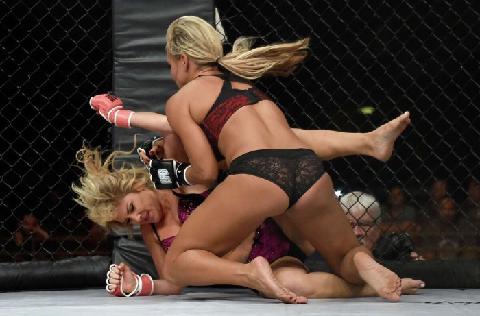 Women's battles Christie Ricci