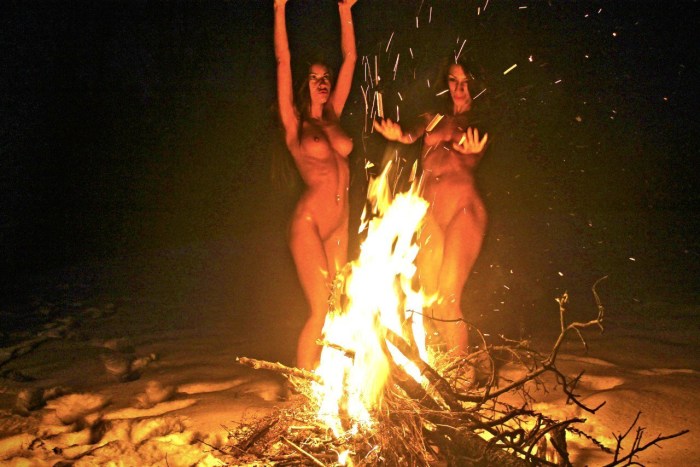 Erotic culinary show