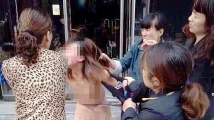 Public punishment of women