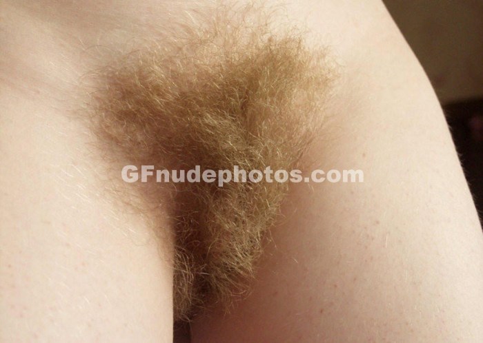Girls with hair on the pubis