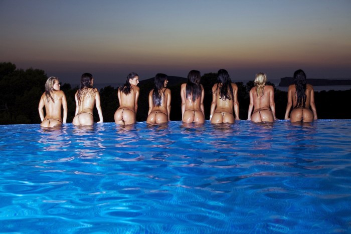 A lot of naked women in the pool