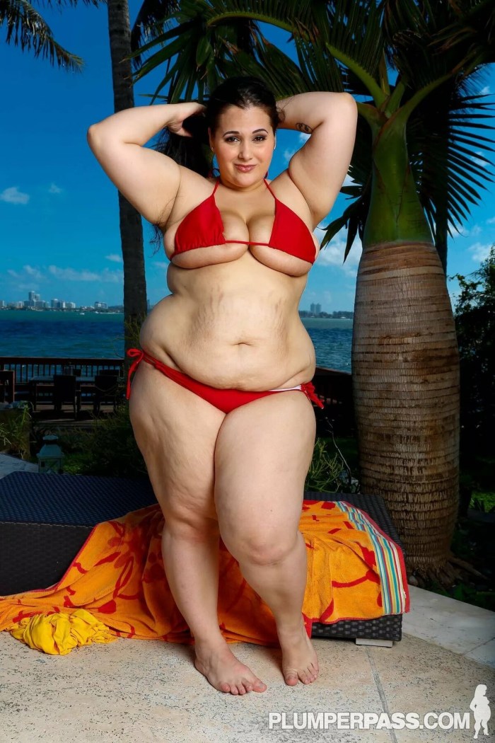 Small bbw