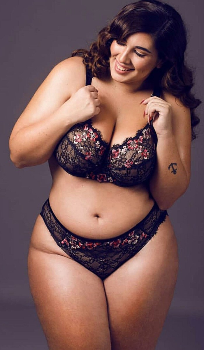 Bbw with small breasts