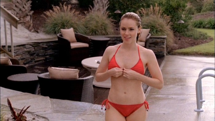 Photo of naked Amanda Fuller