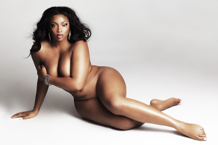 Victoria Dzhanashvili "Curves"