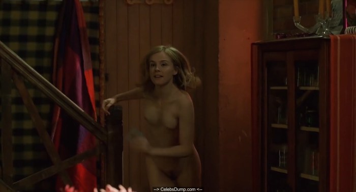 Last house on the left Nude