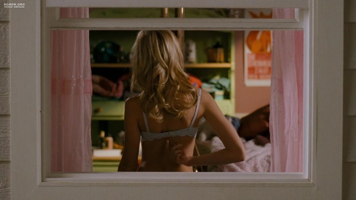 Sarah Pacoston bed scenes