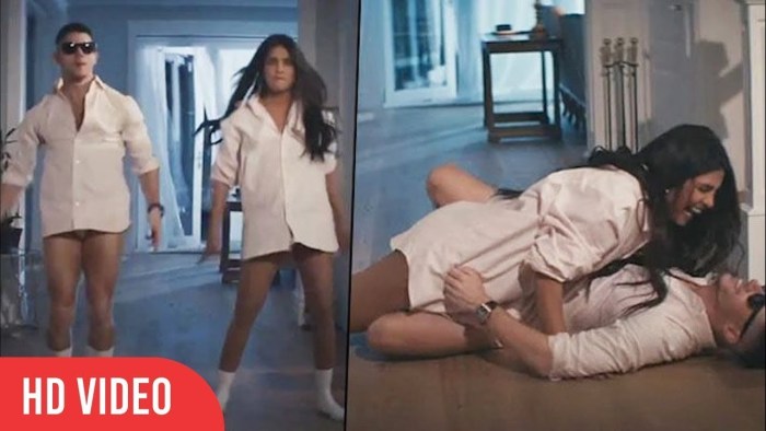 Sexy Alia, Anushka, Deepika, Kareena, Sonam and Others in Bikini Sex Hot