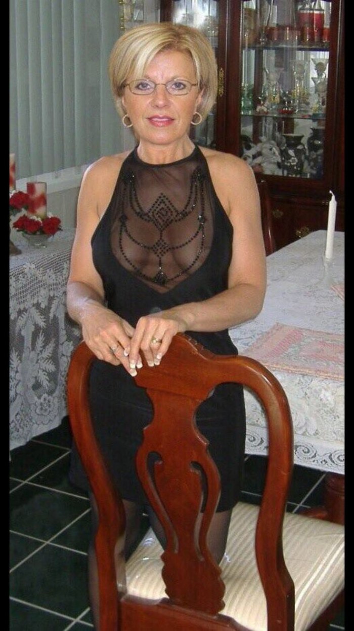 Old women without complexes