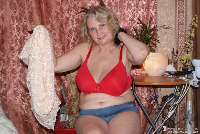 Old hairy old women