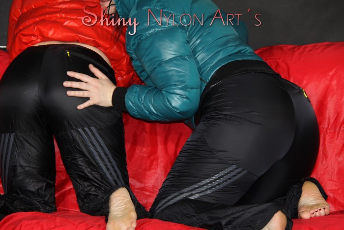 Sissy in latex leggings