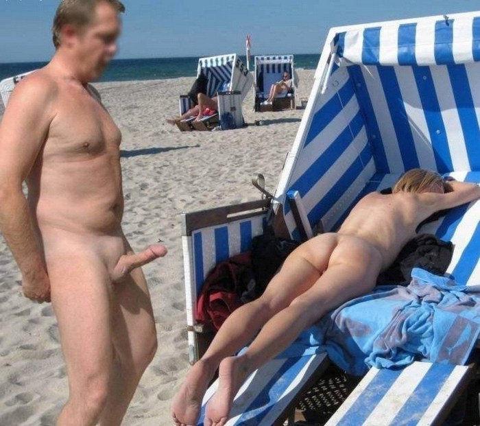 Naked guys on the beach fuck