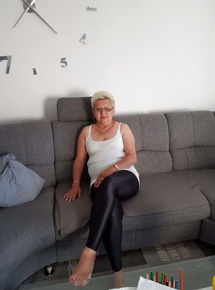 Grandmas at home leggings