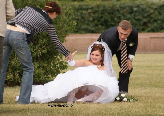 Fucked the bride in a wedding dress