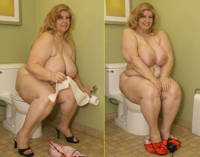 Mature bbw in the toilet