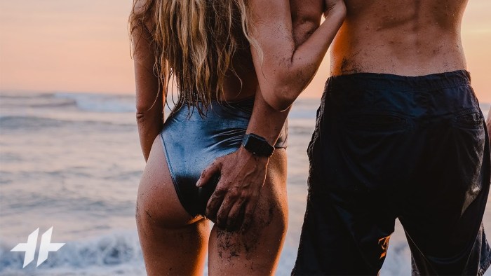 In love pair at sea sexy ass