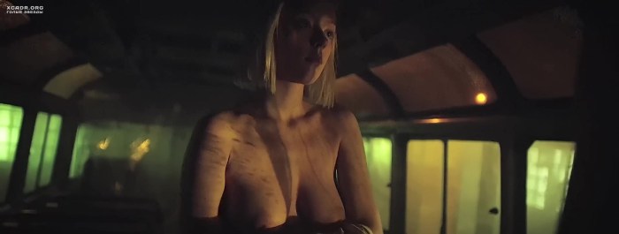 Victoria Silvstedt Topless