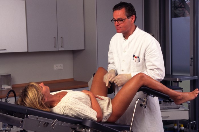 Gynecological chair