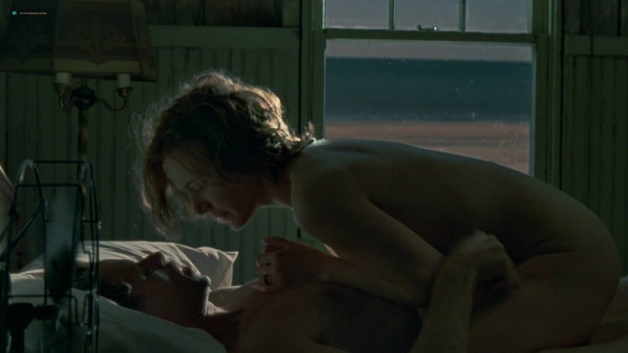 Sirsha Ronan and Kate Winslet Scene