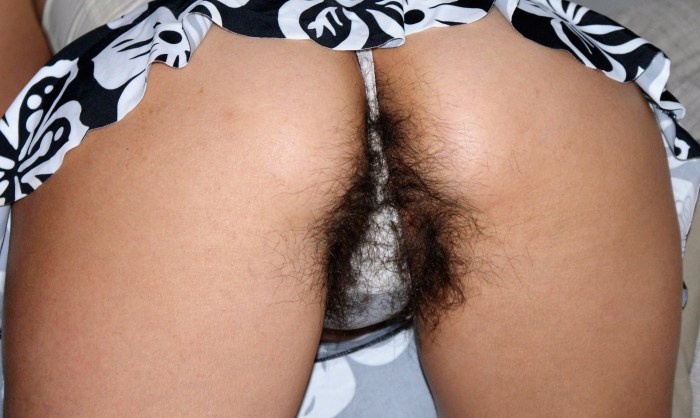 Hairy girls in shorts