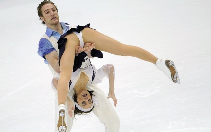 Nora Hoffman figure skating