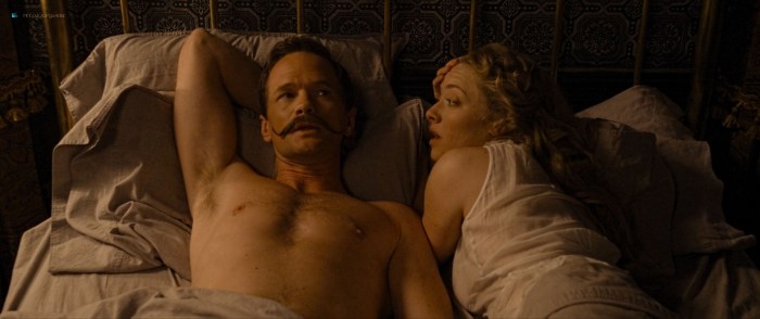 Reese Witherspoon naked in the cinema