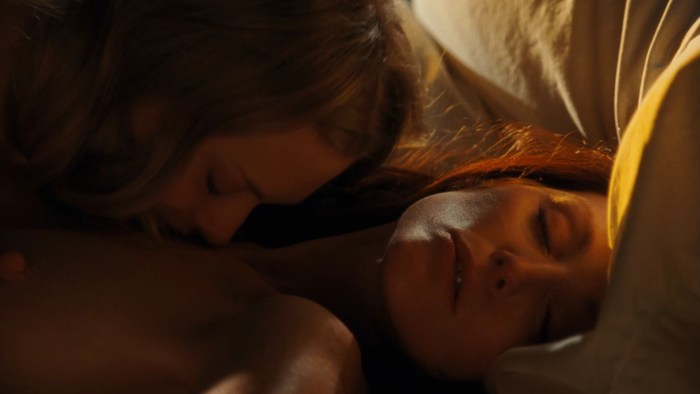 Amanda Seyfrid is erotic