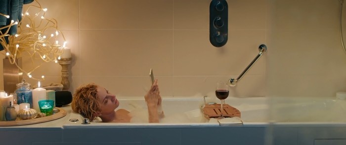 Polina Maksimova in the film seven dinners