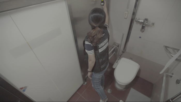 Hentai in the school toilet