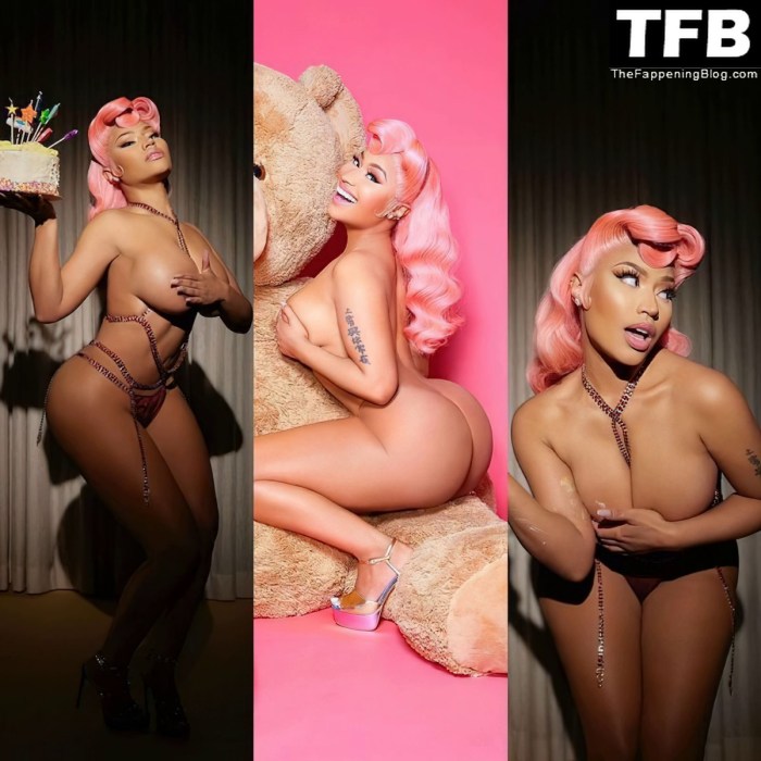 Naked ass Nikika Minaj