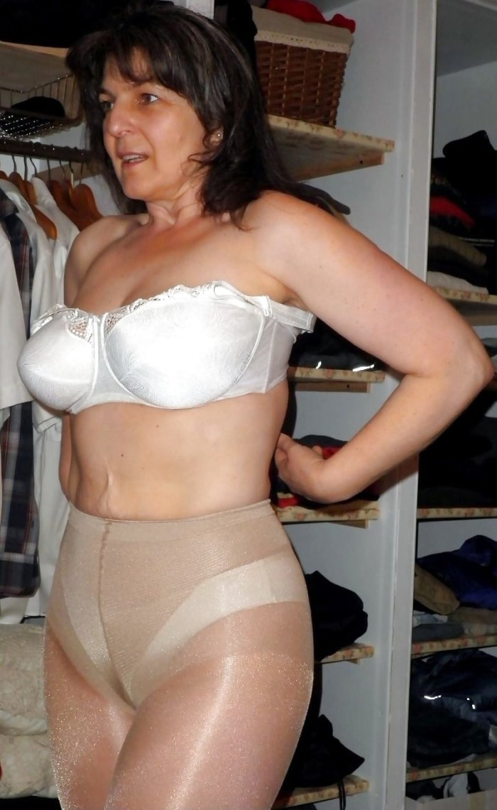 Very Old BBW Russian is changing