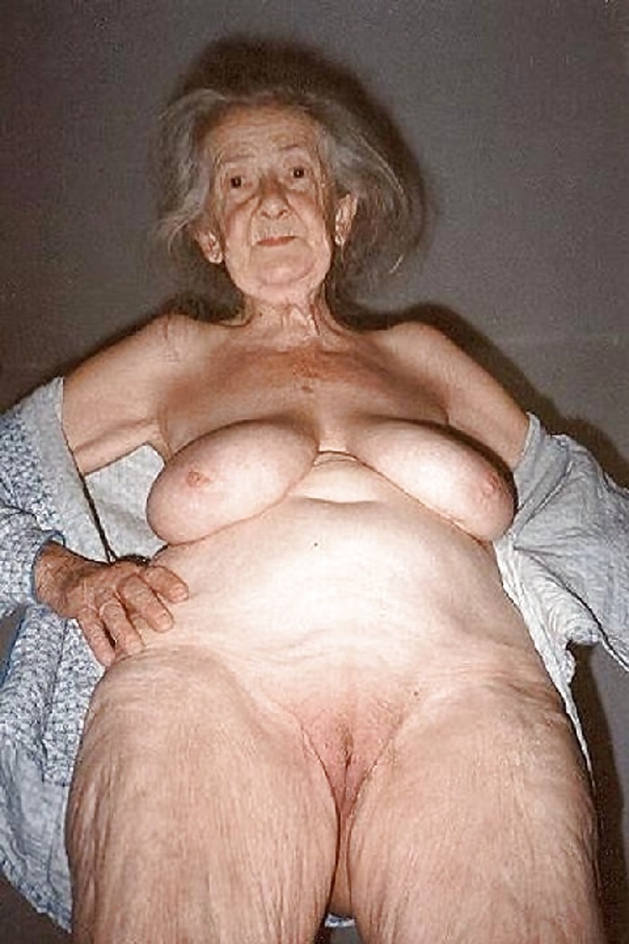 Fucking fat grandmothers in nature