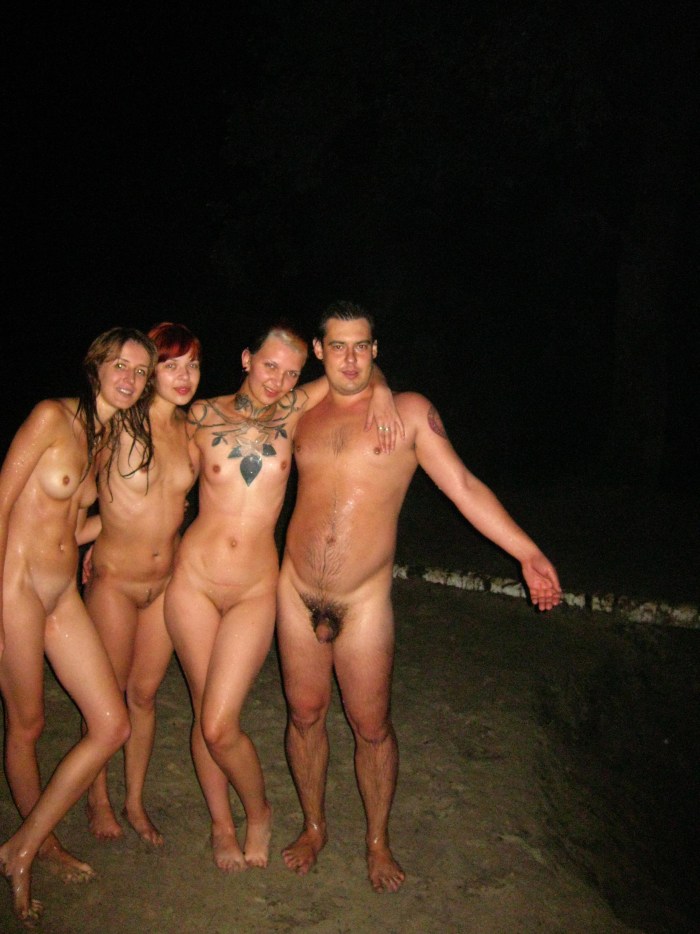 Naked mature vapors in nature