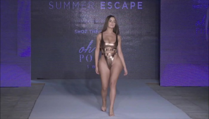 Riana and acrobatic scenes