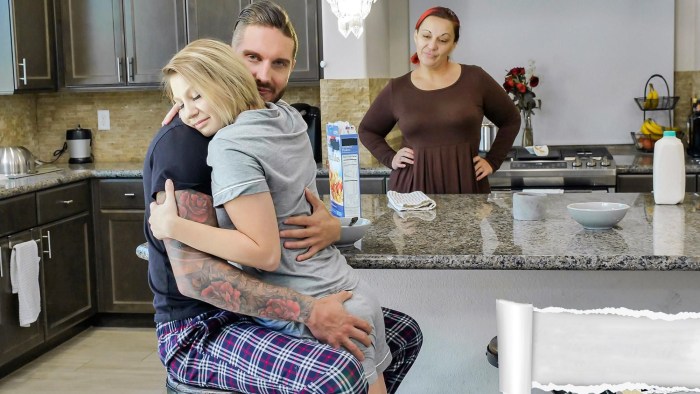 Reagan Fox Naked in the kitchen