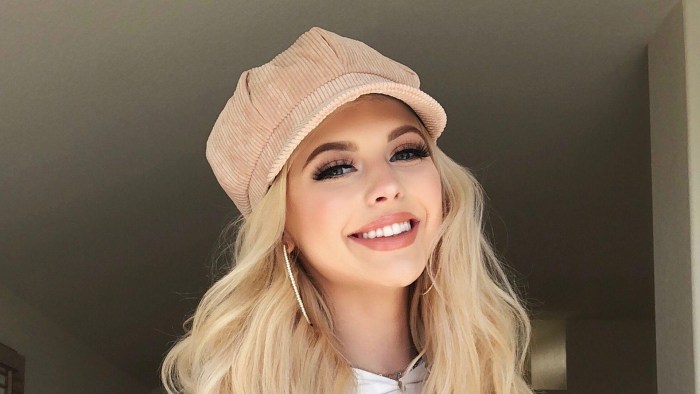 Lauren Hugger Hot