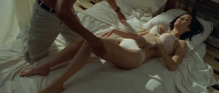Marion Kotiyar taxi 1 bed scene