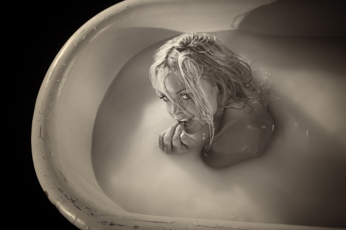 Photoshoot in the bathroom with water