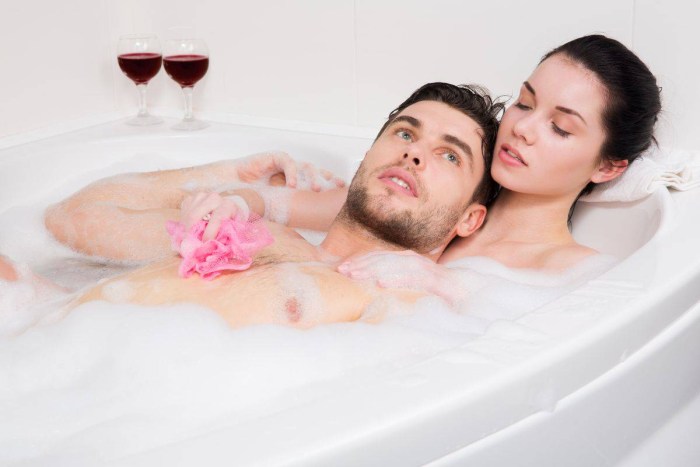 Guy and kopecks in the bath