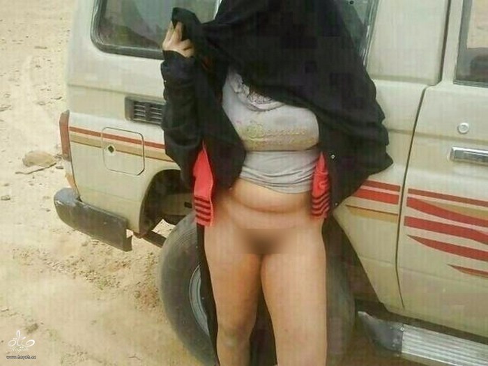 Baba with a big ass without panties