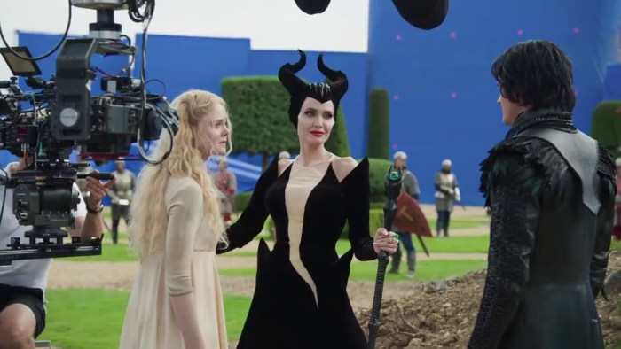 El Fanning Malefisenta Master of Darkness