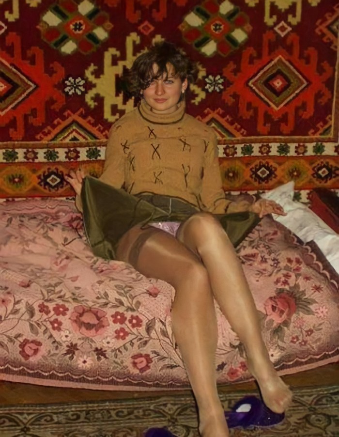 Provincial glamor from social networks