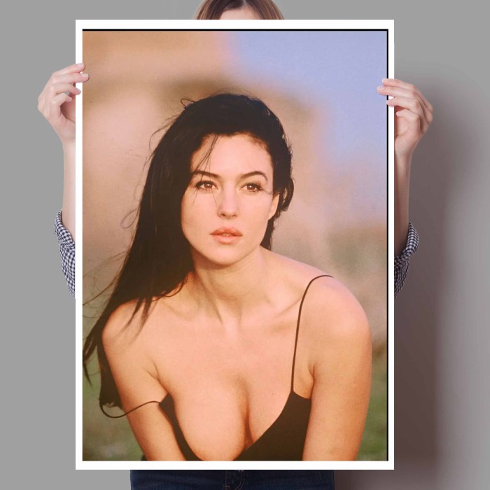 Italian actress Monica Bellucci Naked