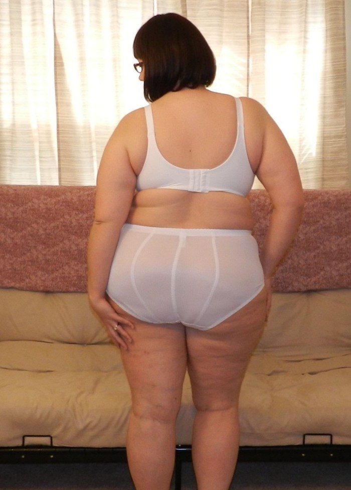 Elderly bbw in shorts