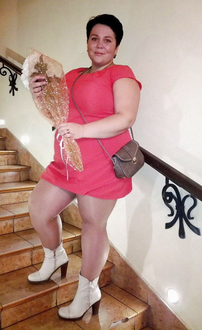 Elderly bbw in shorts