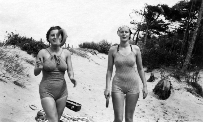 Retro debauchery on the beach